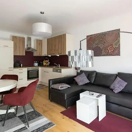 Apartmán Palackeho Elegantni Domov V Srdci Noveho Mesta *